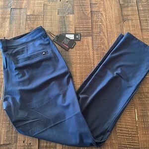 Travis Mathew Right On Time Men’s Golf Pants Mood Indigo Blue 32 NWT